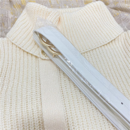 Nordic Elegance - Cardigan con colletto colorato